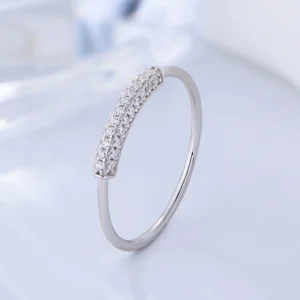 2023-luxury-simple-style-jewelry-ring-Anniversary-Bands-Broken-diamonds-twine-Ring-2.webp