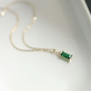 925-Sterling-Silver-European-Simple-Square-Green-Crystal-Pendant-Clavicle-Chain-Necklace-Women-Classic-Plating-14k-2.webp