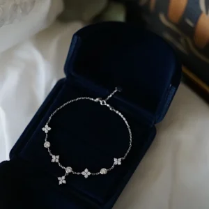 925-Sterling-Silver-Inlaid-Zircon-Delicate-Flower-Ornament-Bracelet-for-Women-Girl-Korean-Temperament-High-Quality-1.webp