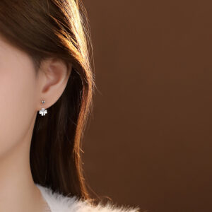 Four-Leaf-Clover-Piercing-Screw-Ball-Earrings-Wholesale-S4.jpg