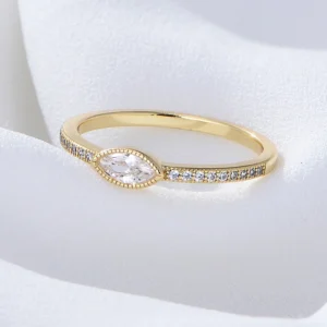 Fulsun-Factory-sale-2023-new-products-925-sterling-silver-engagement-personalize-Marquise-Cut-Ring-1.webp