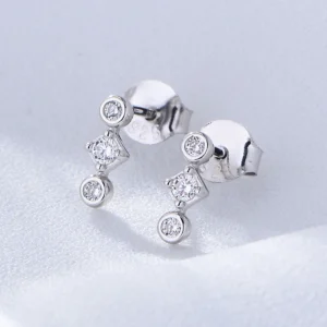 Fulsun-Wholesale-Elegant-Women-Three-Round-Classic-Jewelry-14k-18K-Gold-Plated-CZ-Stone-Channel-Setting-2.webp