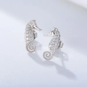 Fulsun-high-quality-Sterling-silver-925-Clear-CZ-Stud-Hippocampus-Earring-3.webp