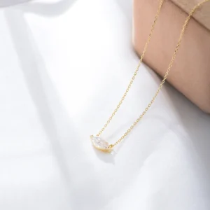 New-Style-Lower-Price-925-Zircon-Stone-Marquise-Pendant-Claw-Setting-Necklace-2.webp