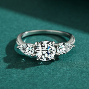 Round-Pear-Cubic-Zirconia-Engagement-Silver-Ring-Wholesale3.jpg