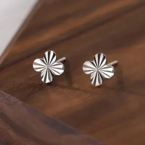 SOFTPIG-Real-925-Sterling-Silver-Clover-Mini-Stud-Earrings-for-Women-Plant-Fine-Jewelry-Light-Luxury-5.webp