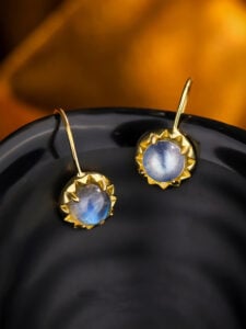 Wholesale-Natural-MoonStone-Drop-Dangle-Earrings-for-Women1.jpeg