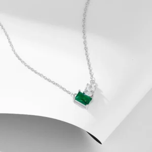 fulsun-wholesale-jewelry-silver-925-gold-filled-emerald-Square-green-necklace-ladys-jewelry-zircon-necklace-jewelry-2.webp