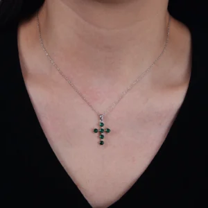 original-design-green-zircon-jewellery-Emerald-cross-pendants-necklace-Sterling-925-silver-jewelry-wholesale-for-women-1.webp
