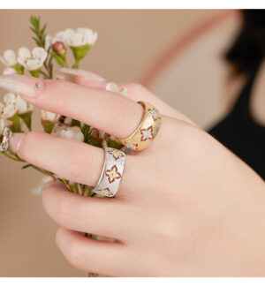 DAZZ629879-2.jpg