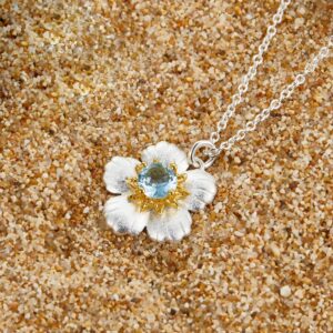 spark-flower-blue-topaz-silver-daily-necklace.jpg